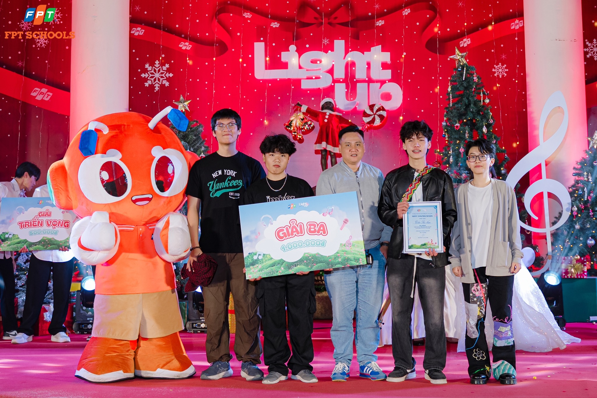 chung kết Light Up 2025 