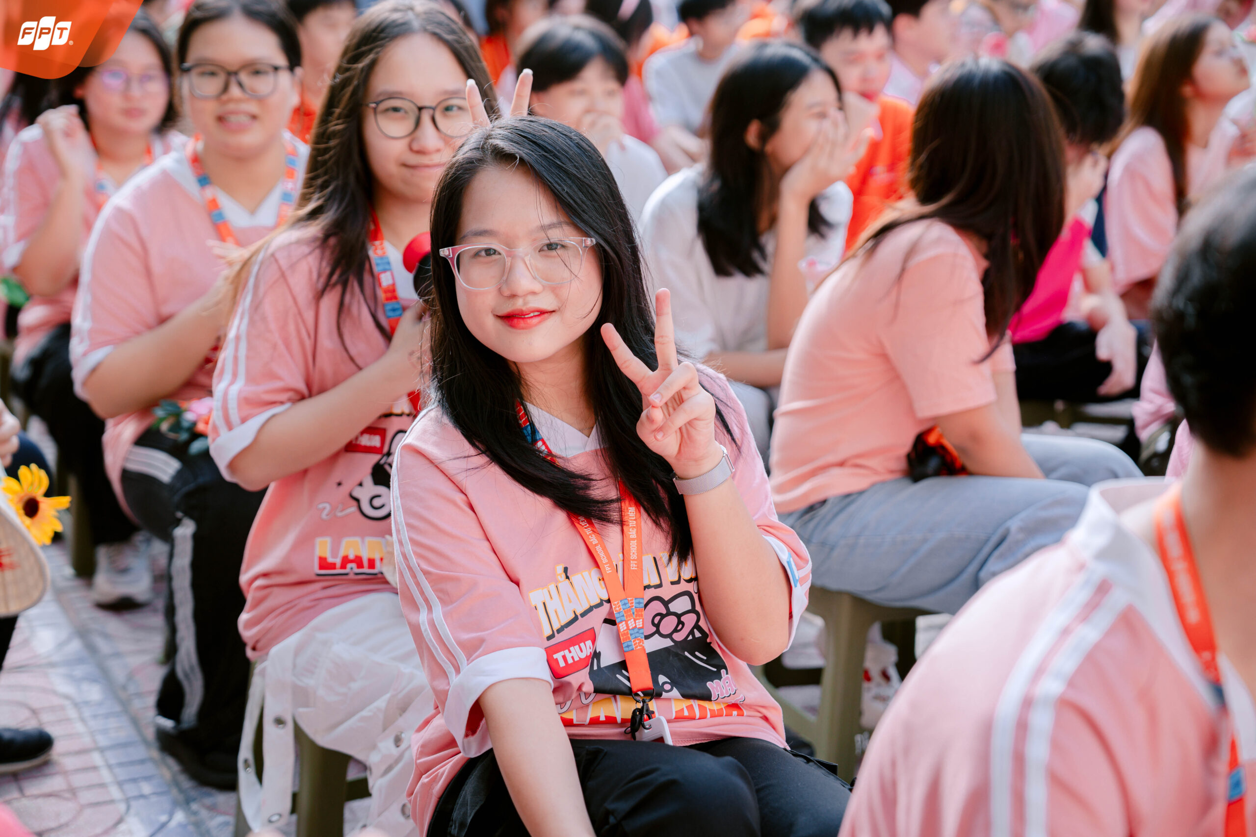 ghé trường ngày hường